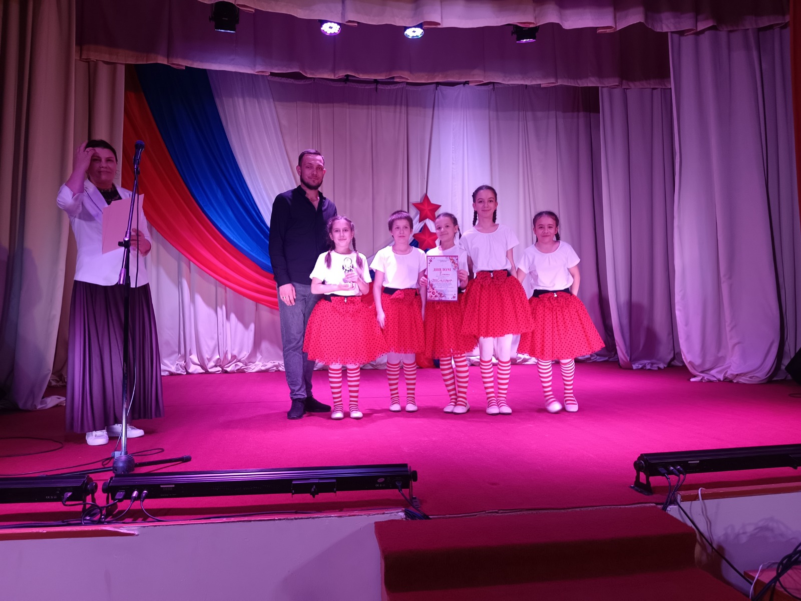 Многожанровый муниципальный конкурс &amp;quot;Во славу Отечества&amp;quot;.